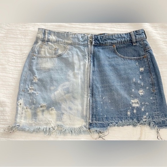 ZARA TRF Denim IX’D Makers Two-Tone Mini Skirt Size M | BLOGGER Fav - Picture 2 of 11